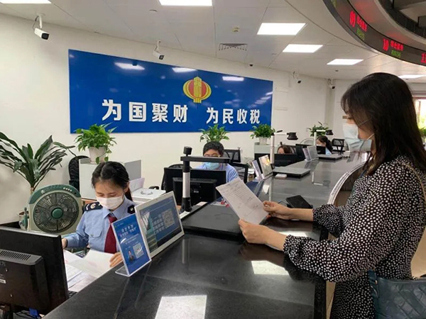 2021年产假工资发放标准：产假期间工资如何发放，今天统一回复